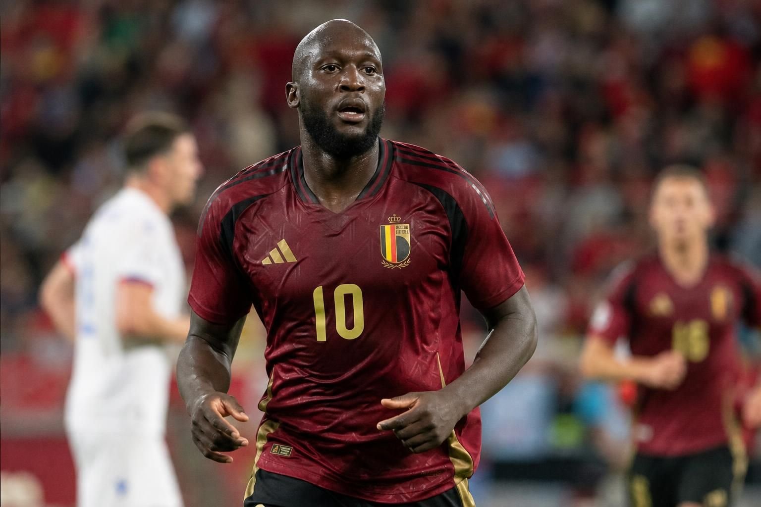 Romelu Lukaku in actie voor de Rode Duivels tijdens een interland.