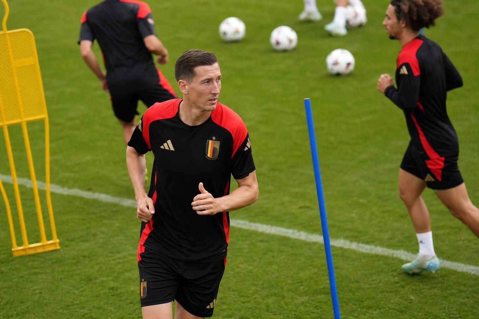 Hans Vanaken tijdens een trainingsmoment bij de Rode Duivels.