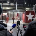 Persmicrofoons in een gespannen Belgische voetbalcontext rond een juridisch dossier