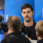 Thibaut Courtois tijdens een persmoment bij KRC Genk.