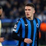 Christos Tzolis in actie voor Club Brugge tijdens een wedstrijd.