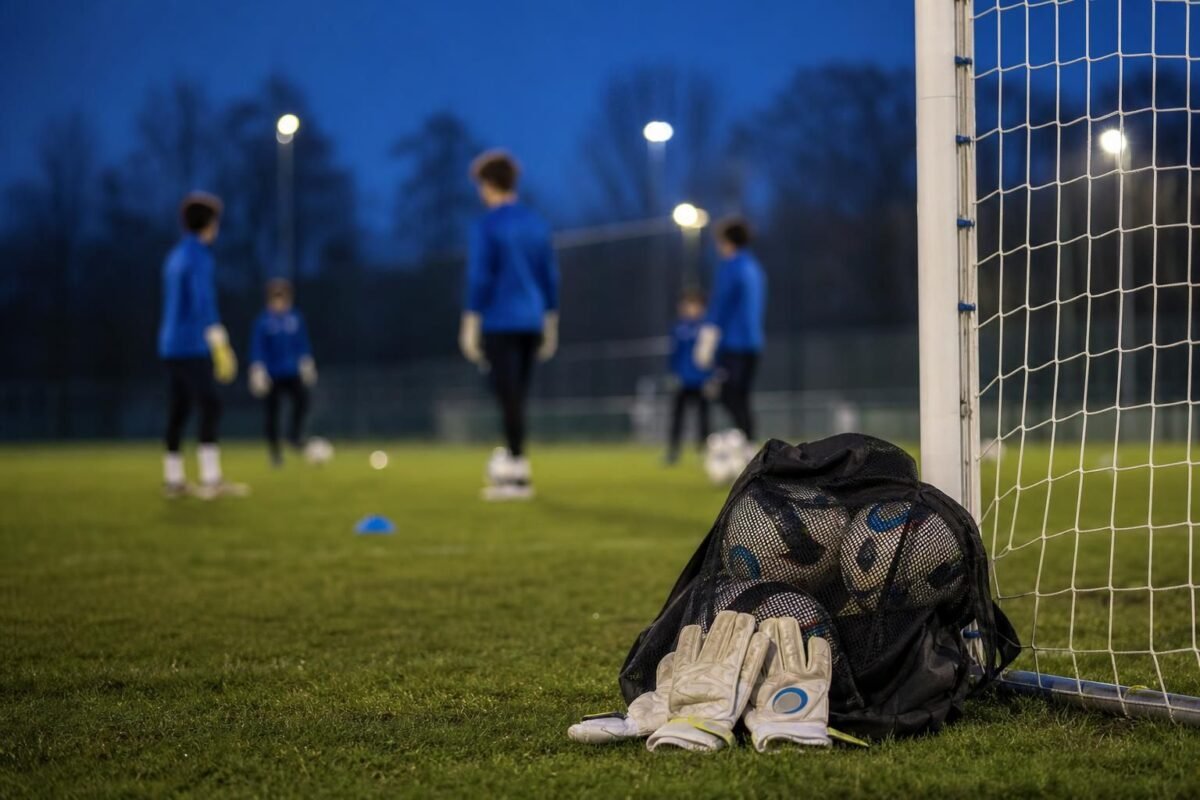 Keeperstraining bij KRC Genk in een realistische academieomgeving