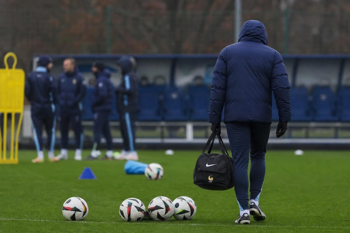 Gespannen trainingssfeer bij Frankrijk in aanloop naar het WK