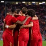 Charles De Ketelaere viert een doelpunt voor de Rode Duivels in de voorbereiding op het WK