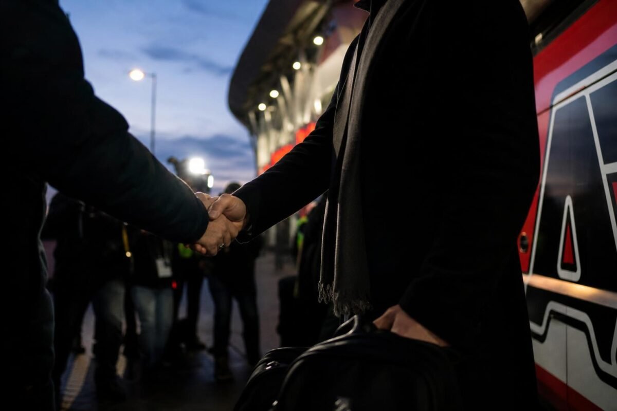 Transfercontext rond Petar Stanic, met AZ dat stevig interesse toont in de middenvelder van Ludogorets.