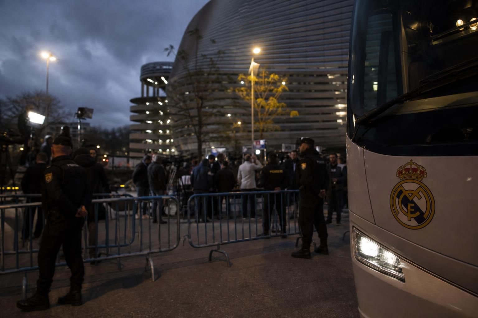 Transfercontext rond Real Madrid en Micky van de Ven zonder identificeerbare gezichten