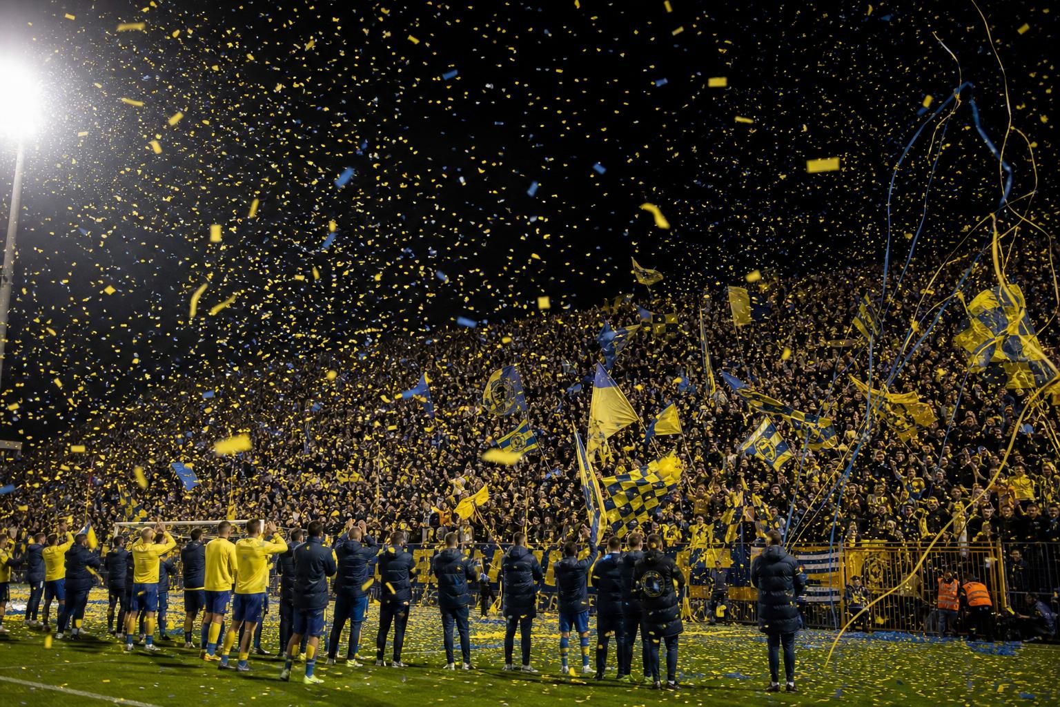 Kampioenssfeer rond SK Beveren na de titel in de Challenger Pro League