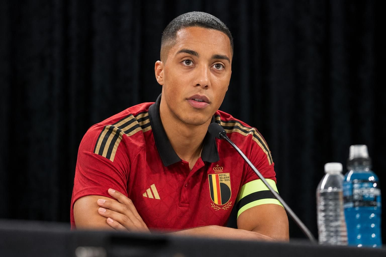Youri Tielemans spreekt als aanvoerder van de Rode Duivels in aanloop naar het WK 2026