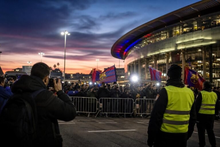 Transfercontext rond FC Barcelona en Julian Alvarez richting Atlético Madrid
