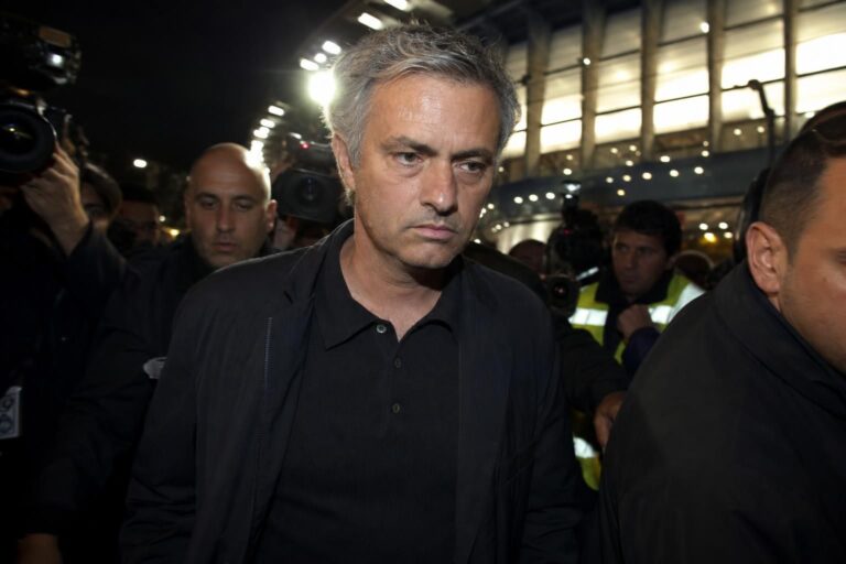 José Mourinho wordt door Benfica bevestigd als nieuwe trainer van Real Madrid