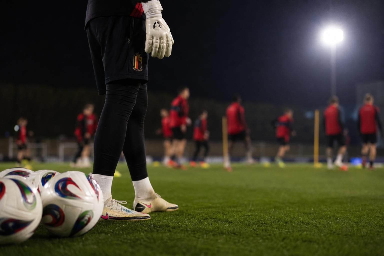 Sfeervolle keeperstraining bij de Rode Duivels in aanloop naar het WK