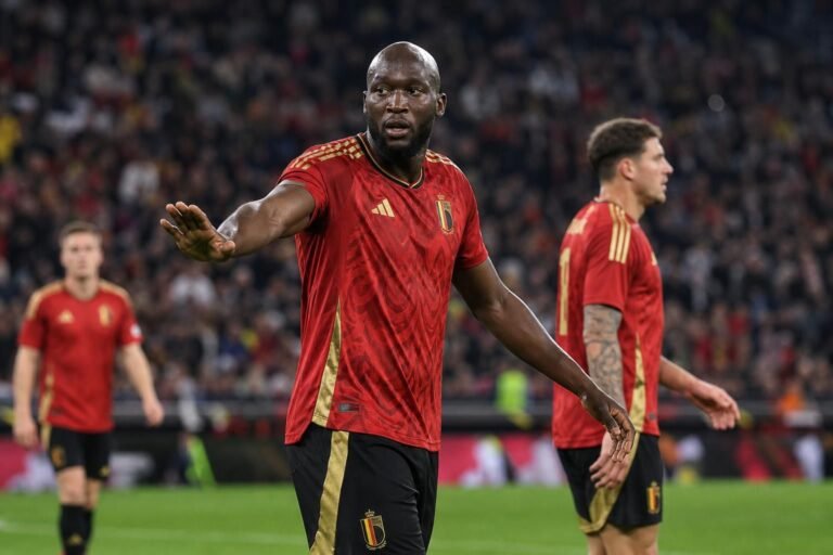 Romelu Lukaku in actie voor de Rode Duivels tijdens een internationale wedstrijd
