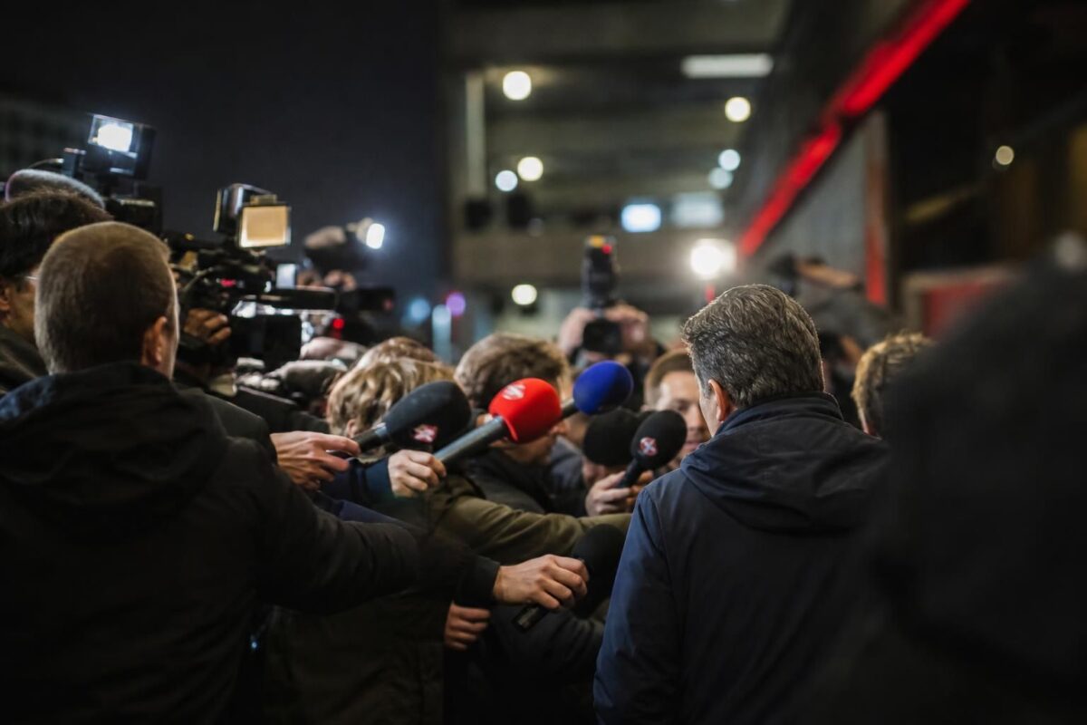 Gespannen persomgeving rond Feyenoord na de discussie over Robin van Persie