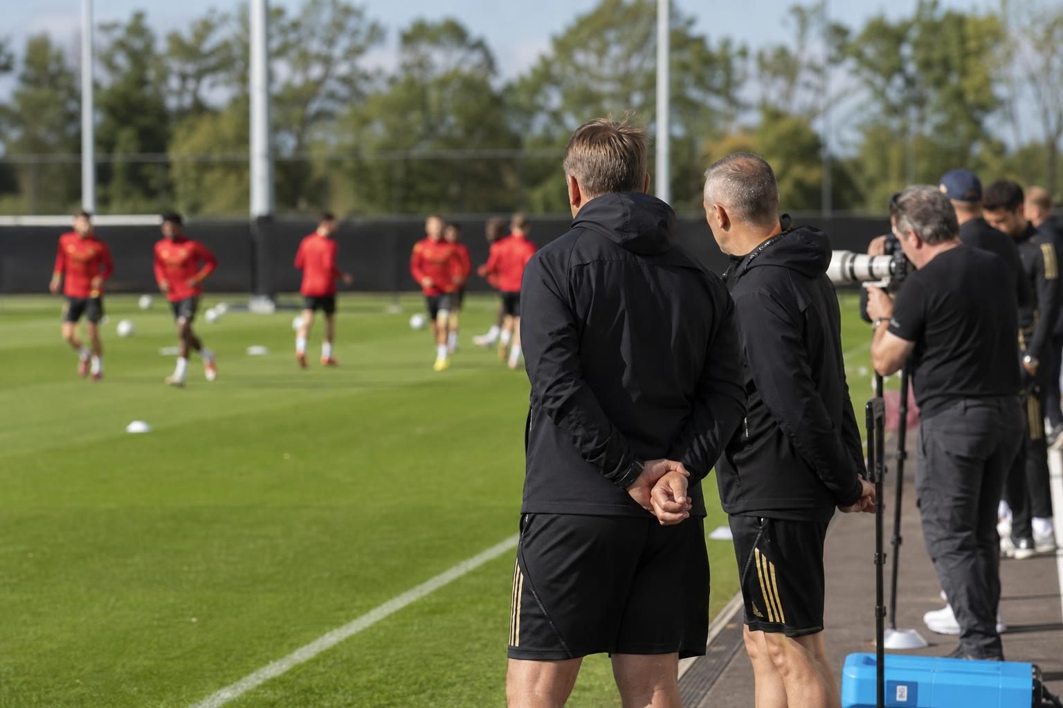 Training van de Rode Duivels in aanloop naar het WK na de bezorgdheid rond Jeremy Doku