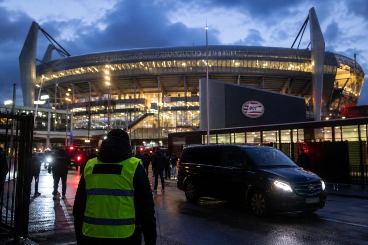 Transfercontext rond PSV-middenvelder Ismael Saibari en interesse van Bayern München