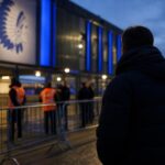 Transfersfeer rond KAA Gent met focus op onzekerheid en clubcontext zonder herkenbare gezichten