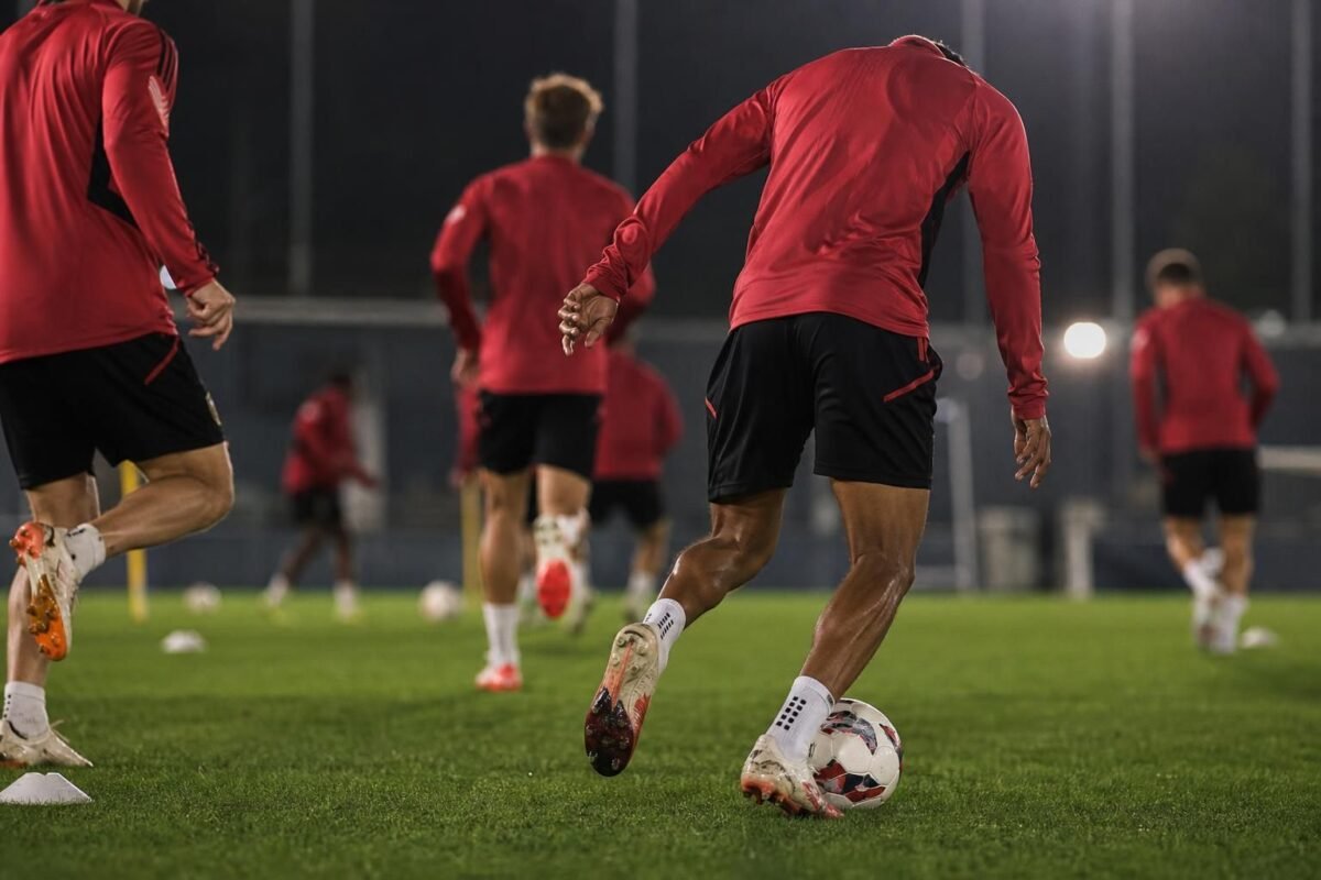Rode Duivels in een intense trainingssfeer richting een groot toernooi