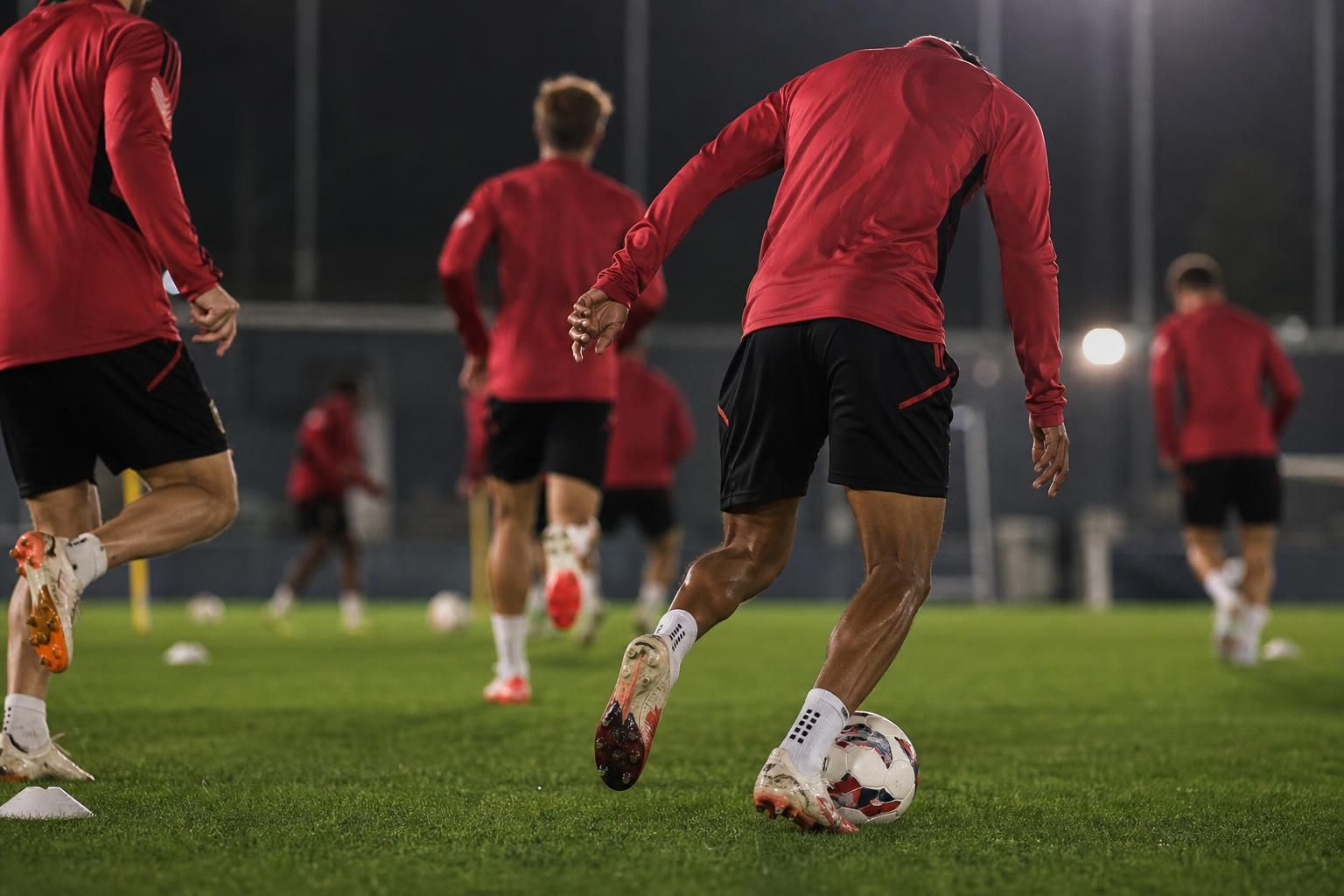 Rode Duivels in een intense trainingssfeer richting een groot toernooi