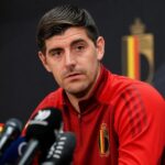 Thibaut Courtois tijdens een persmoment bij de Rode Duivels