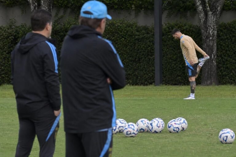 Gespannen trainingssfeer bij Argentinië richting het WK-duel met Algerije