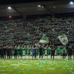 Lommel viert de terugkeer naar 1A met supporters op de achtergrond