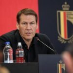 Rudi Garcia tijdens een persmoment van de Rode Duivels richting Kroatië