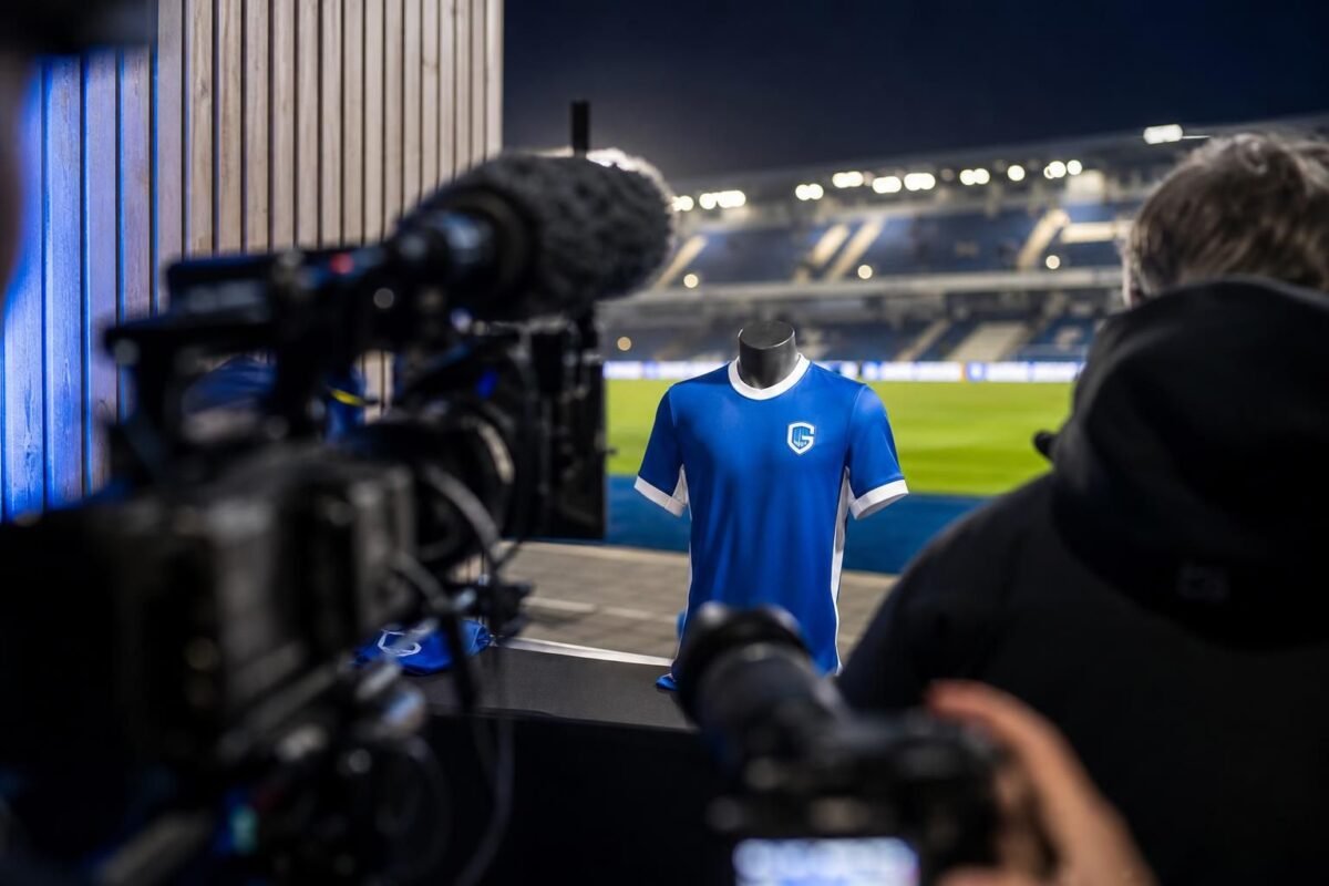 Transfercontext rond KRC Genk na de komst van Jeppe Erenbjerg zonder herkenbare gezichten