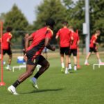 Rode Duivels bereiden zich tijdens een warme training voor op de WK-opener tegen Egypte