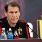 Rudi Garcia in een perscontext bij de Rode Duivels richting het WK
