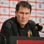 Rudi Garcia tijdens een gespannen persmoment bij de Rode Duivels voor het WK