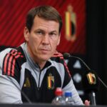 Rudi Garcia in een gespannen persmoment bij de Rode Duivels voor de WK-opener tegen Egypte