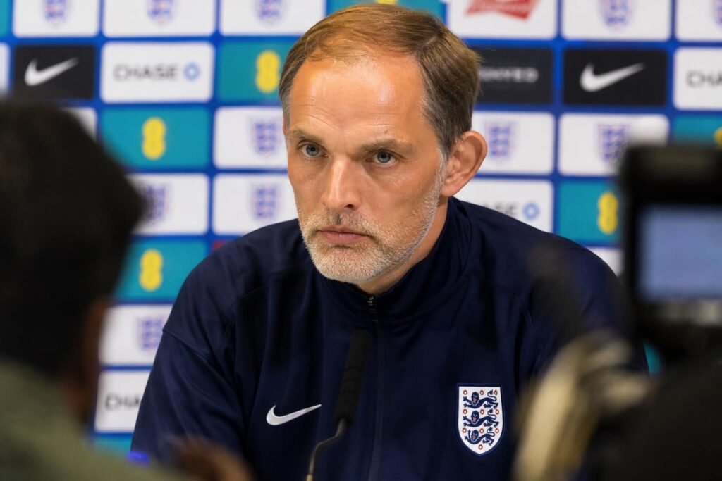engeland-wk-voorbereiding-noodweer-kansas-city Thomas Tuchel tijdens de gespannen WK-voorbereiding van Engeland