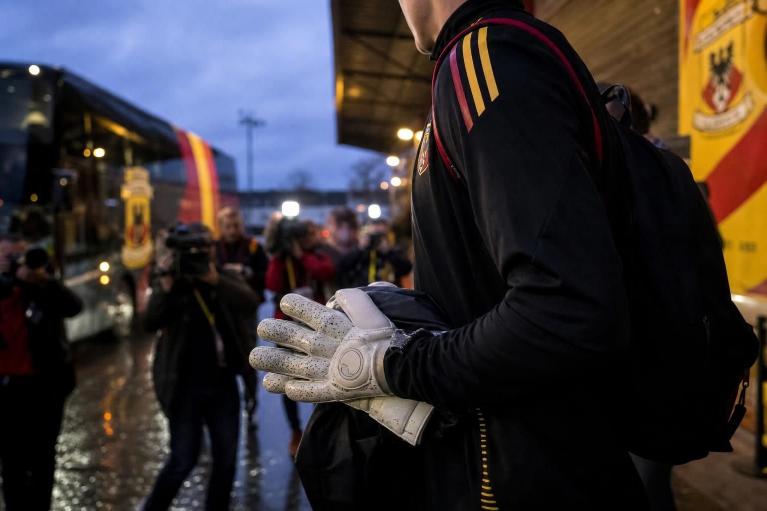 Transfercontext rond Jari De Busser na interesse van AZ