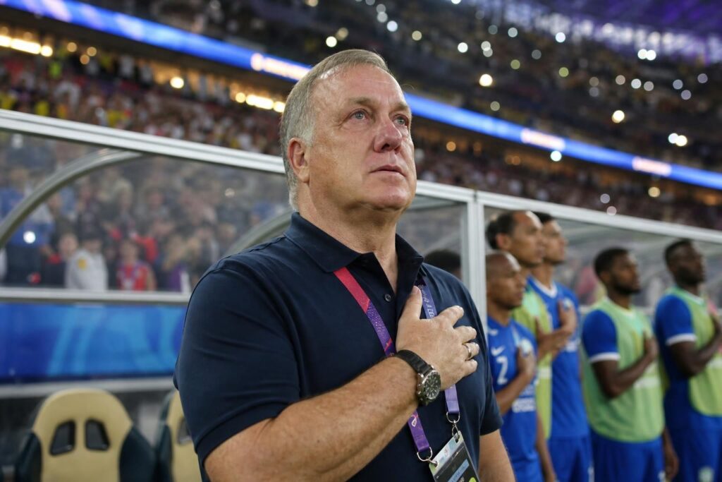 advocaat-curacao-wk-tranen-duitsland Dick Advocaat beleeft een emotioneel WK-moment met Curaçao voor de wedstrijd tegen Duitsland