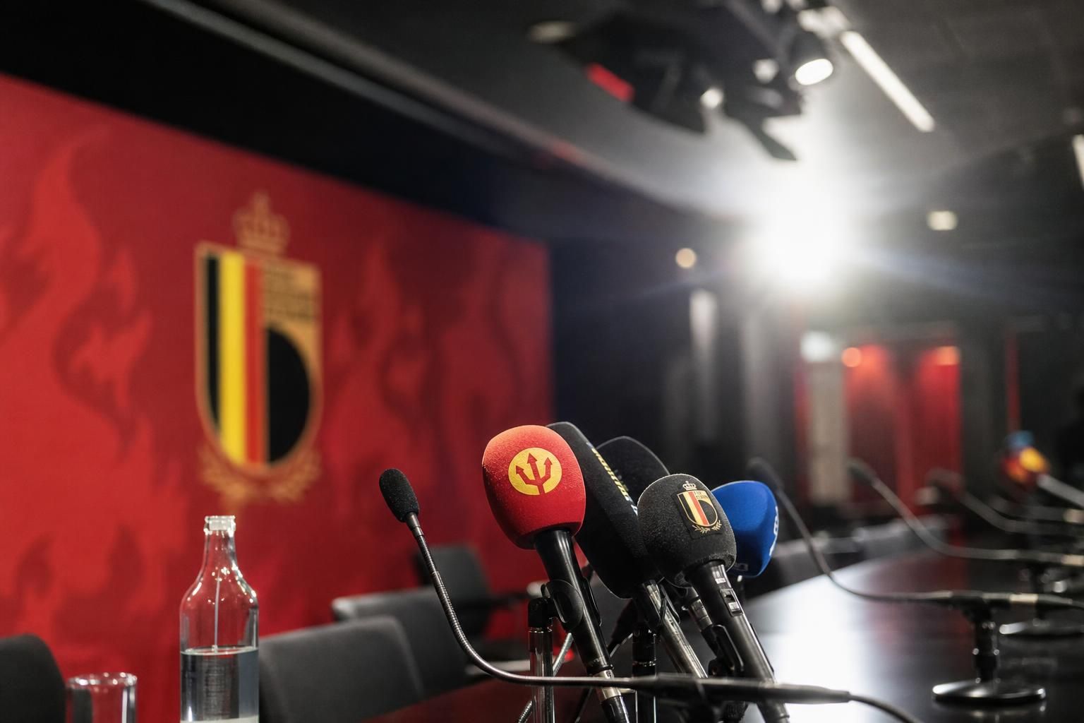 Persmoment in aanloop naar de WK-opener tussen België en Egypte