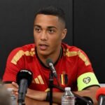 Youri Tielemans op een persmoment bij de Rode Duivels in de Verenigde Staten