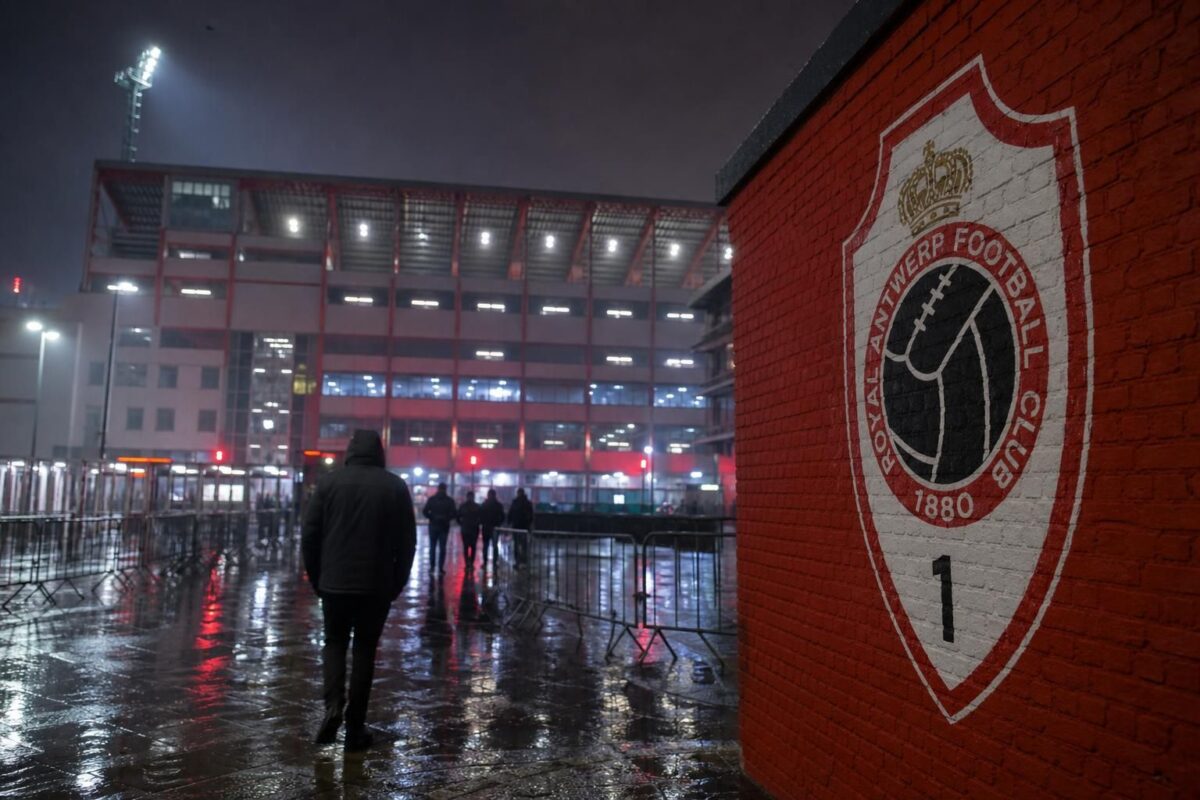 Transfercontext rond Royal Antwerp FC na het officiële vertrek van Zeno Van den Bosch naar Union Berlin
