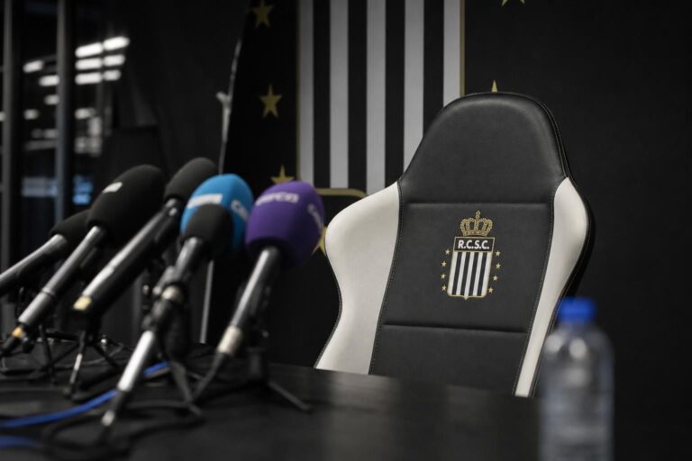 Tense press atmosphere at Sporting Charleroi around the expected coaching decision