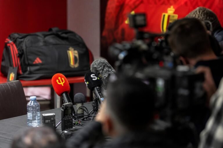 Perscontext bij de Rode Duivels rond de moeilijke keuze tussen topvoetbal en vaderschap
