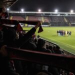 Gespannen stadionbeeld rond de degradatiestrijd in de Challenger Pro League