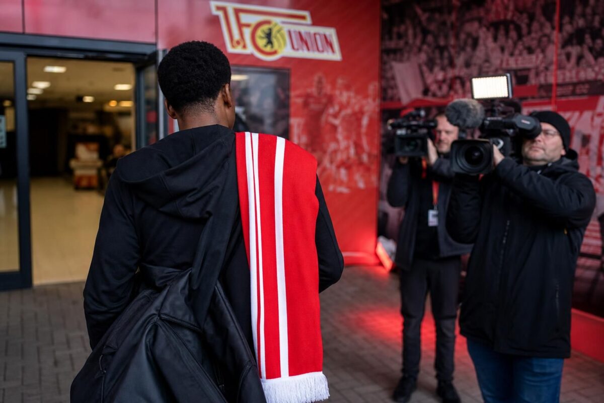 Transfercontext rond Zeno Van den Bosch bij Union Berlin zonder herkenbare gezichten.