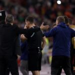 Spanning langs de zijlijn na een betwiste fase tijdens België tegen Egypte.