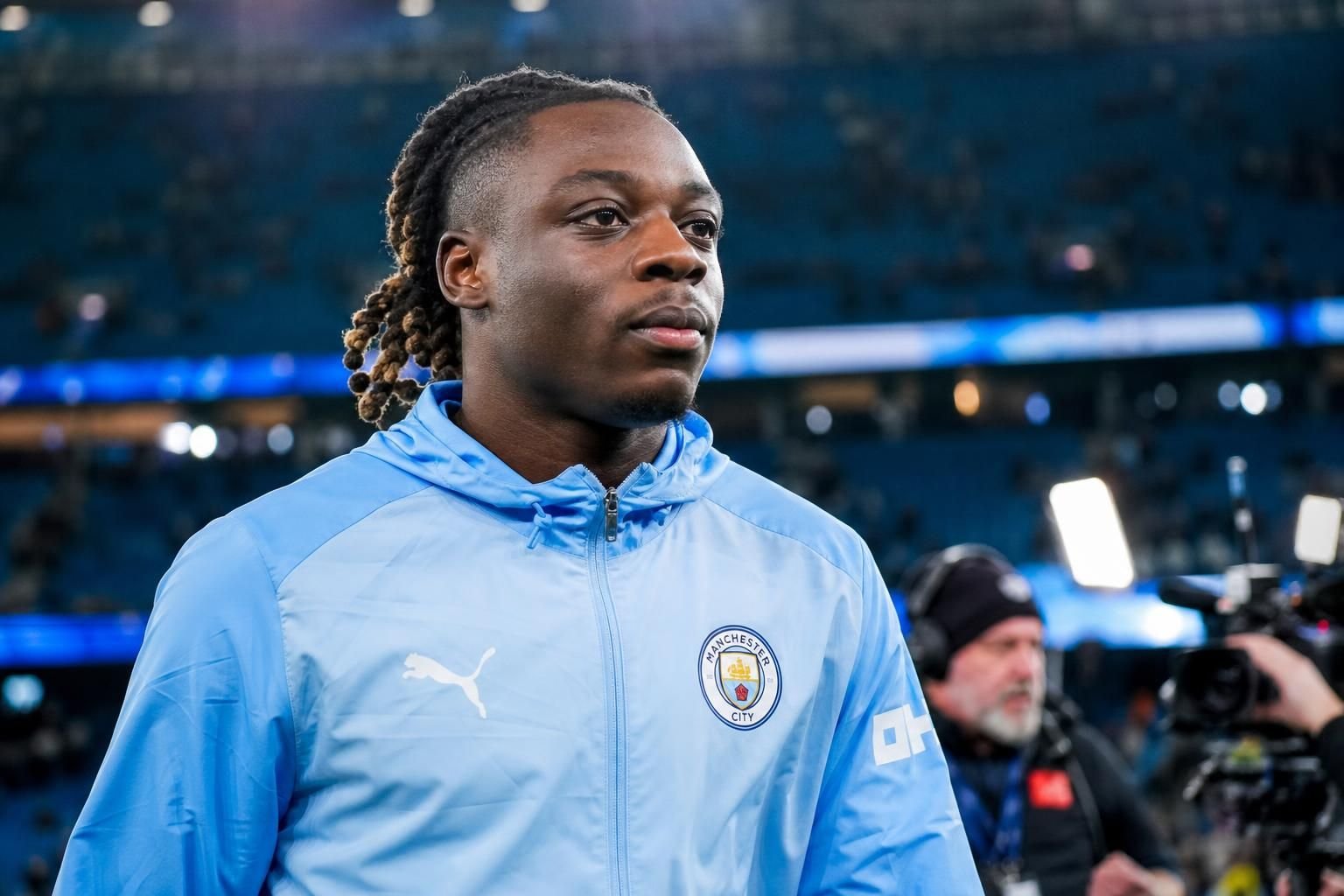 Jérémy Doku in een Manchester City-context rond zijn mogelijke contractverlenging