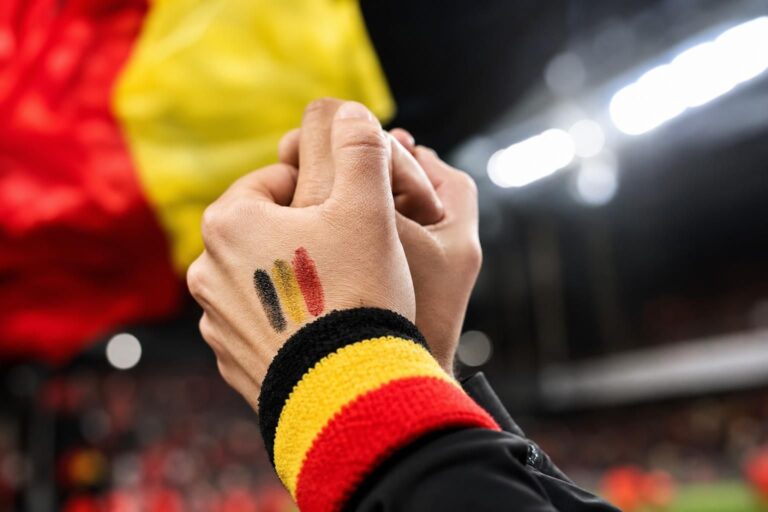 WK-steun voor Thibaut Courtois met Belgische details rond de Rode Duivels