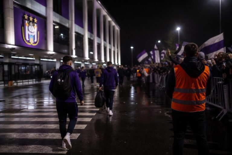 Nathan Saliba is terug bij RSC Anderlecht voor het Europese duel met Hammarby