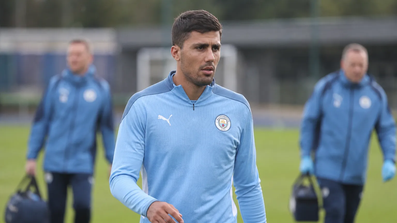 Rodri van Manchester City mist door een rugblessure de Community Shield tegen Arsenal.