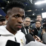 Vinicius Junior in Real Madrid-context tijdens de gesprekken over zijn toekomst