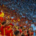 Supporters van Spanje en Argentinië zorgen voor sfeer rond de WK-finale