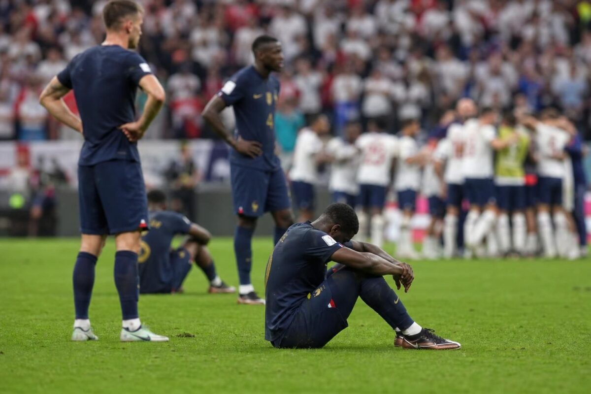 Franse spelers verwerken een pijnlijke WK-nederlaag tegen Engeland