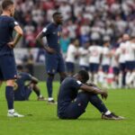 Franse spelers verwerken een pijnlijke WK-nederlaag tegen Engeland